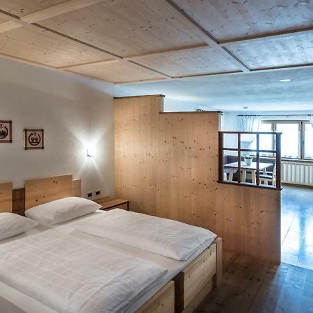 Ciasa Roenn Hotel Colfosco Luaran gambar